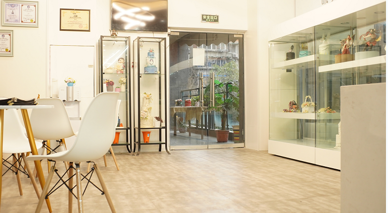 �ɶ�Ľ��ζ������������ѵѧУ