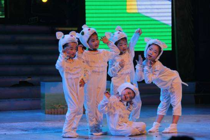 �Ϻ��ٶ��ִ������赸��ѵ