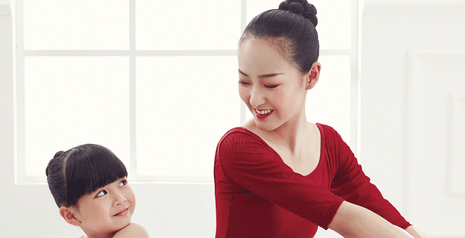 ���ڶ����赸��ѵѧУ